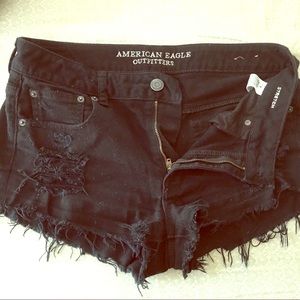 Black festival American Eagle shorts